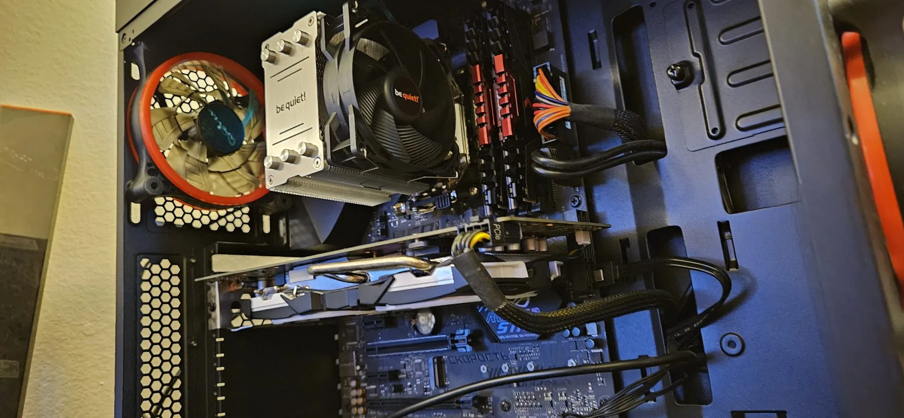 Close view of the be quiet! Pure Rock Slim 2 above the RX 580