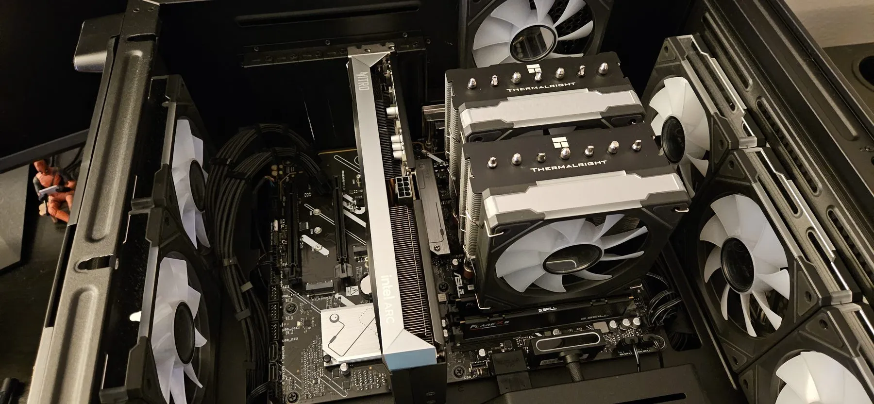 Close view of the Thermalright cooler and the new Arc B580